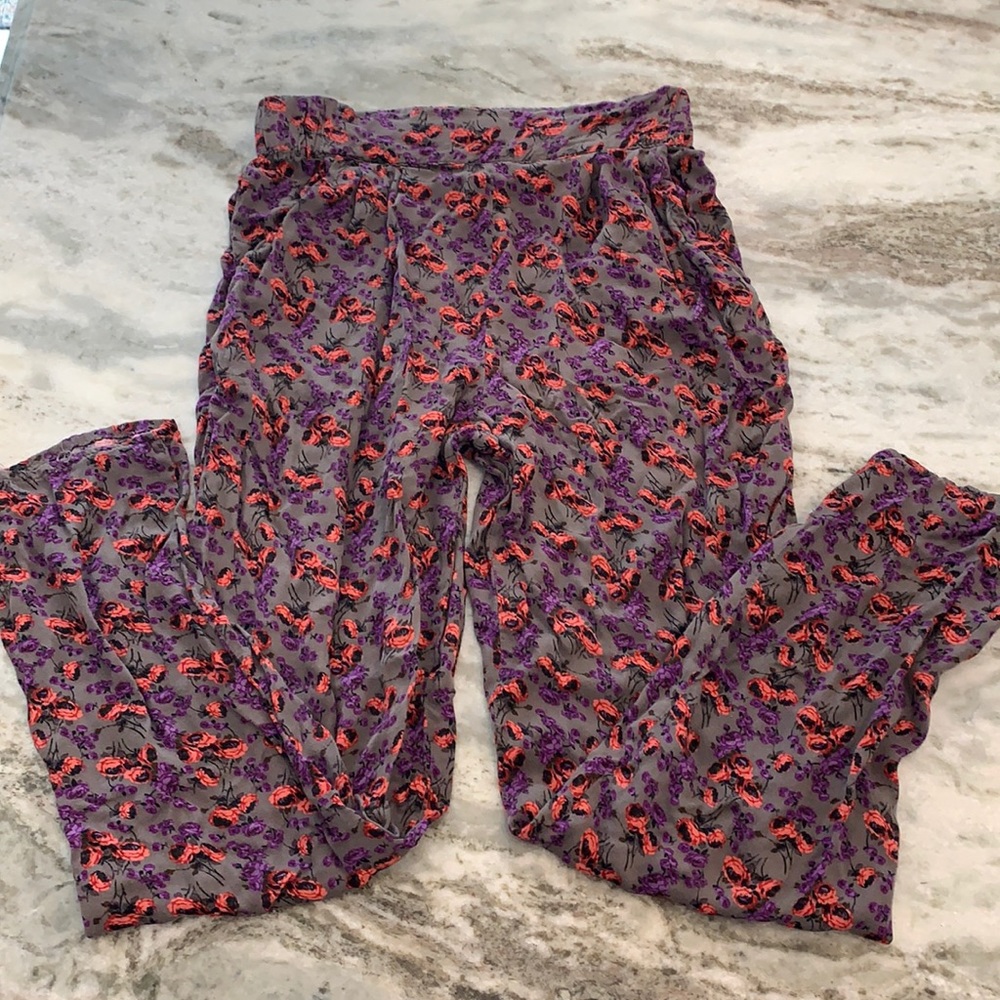 ADORABLE xhilaration High-waisted Pants